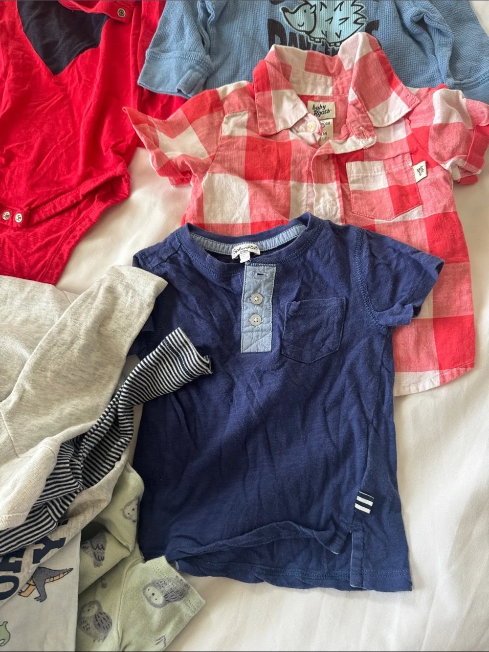 22 pieces Bundle Baby boy  Mixed Onesie 9 long sleeve 10 short  & Tee Bundle